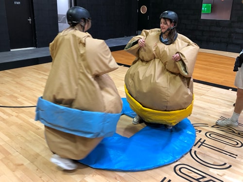 Location costume de sumo