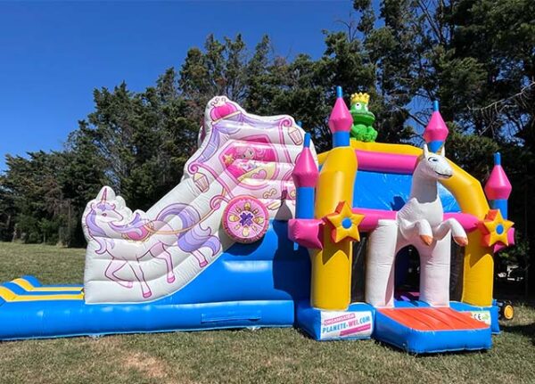 chateau gonflable licorne